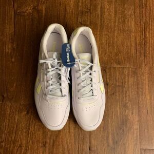 Reebok Athletic Women’s Shoe Ortholite in Lilac Size 11 NWT